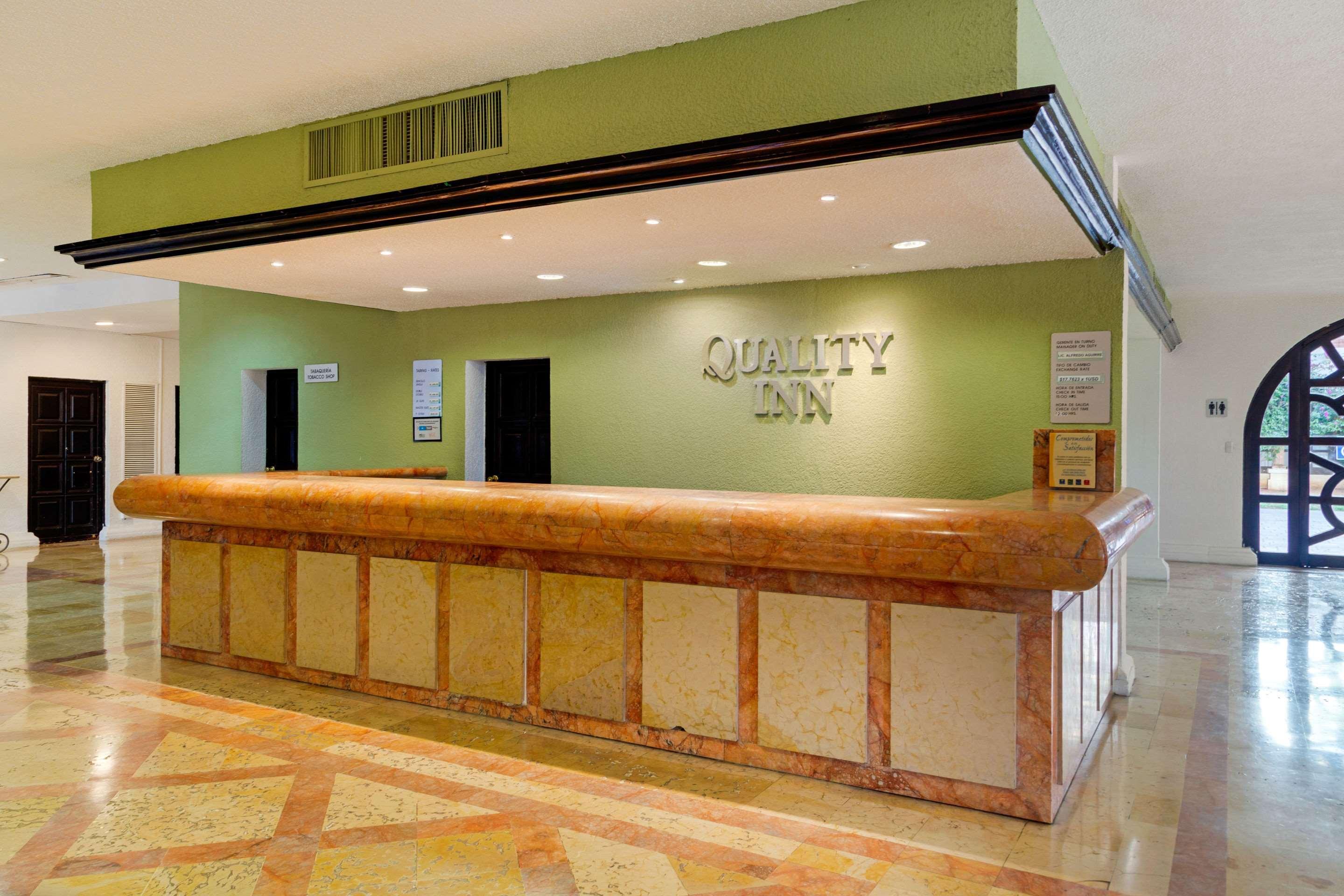 Quality Inn Nuevo Laredo Exterior photo